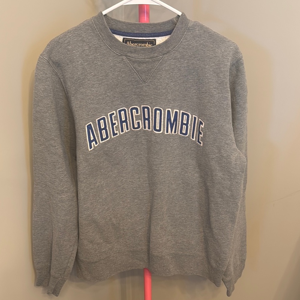 Abercrombie & Fitch Gray Crewneck Sweater